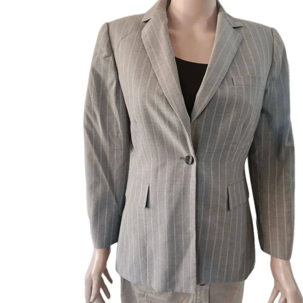 Tahari Gray Pinstripe Notch Lapel Blazer Jacket Size 4
